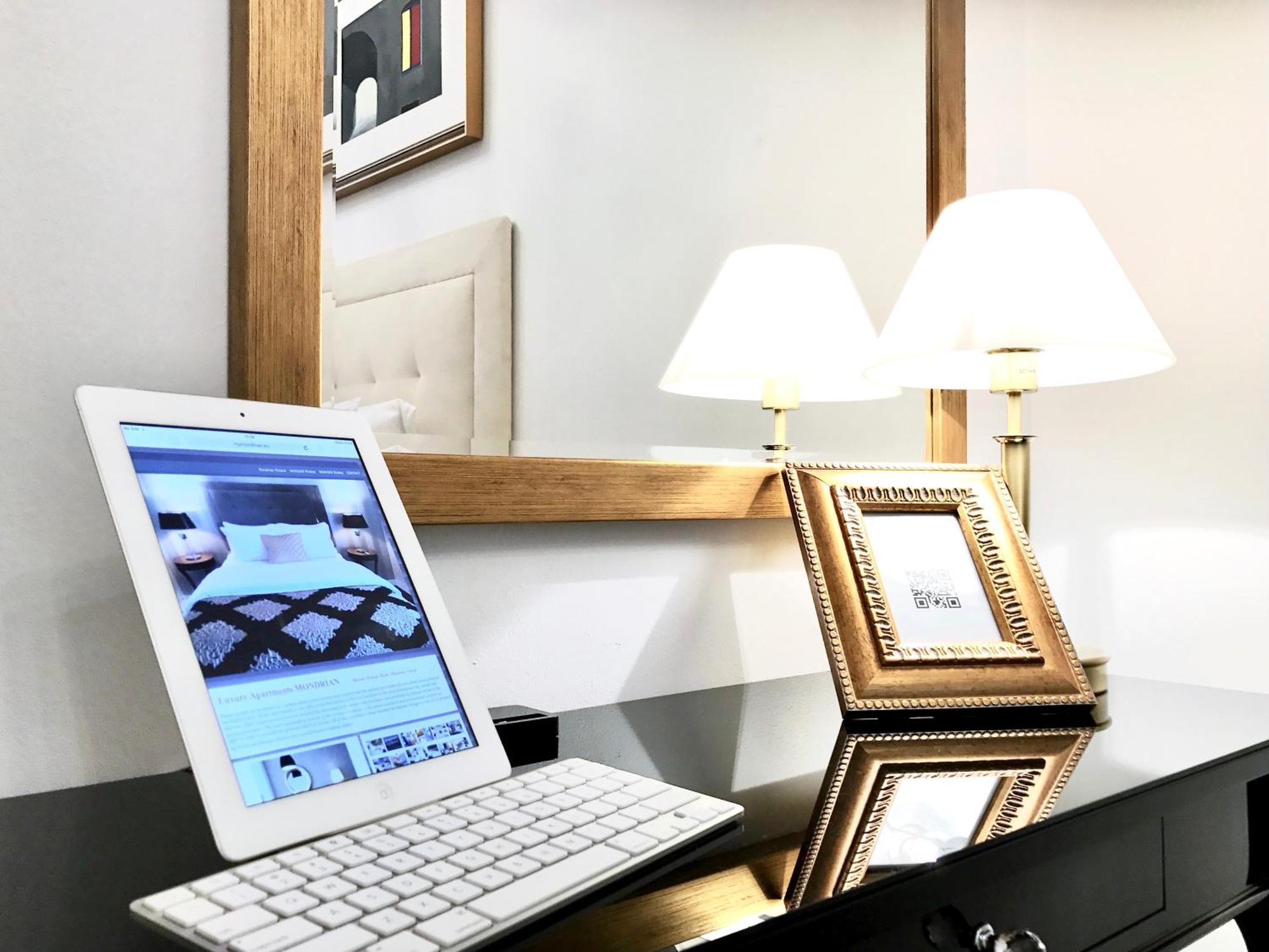Mondrian Luxury Suites & Apartments Market Square I 바르샤바 객실 사진
